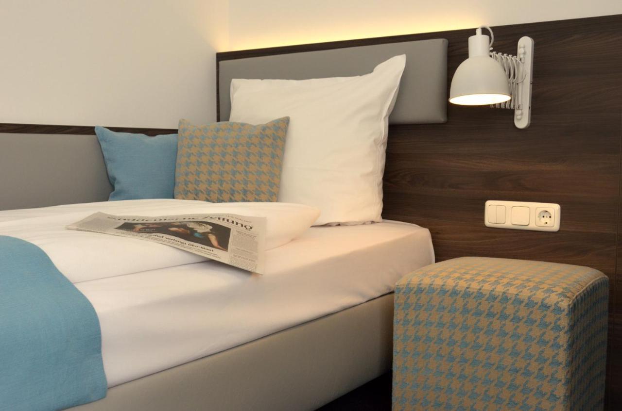 Lizz Hotel 3*